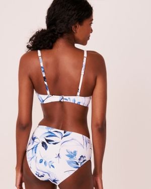 Knotted Triangle Bikini Top (Demo)